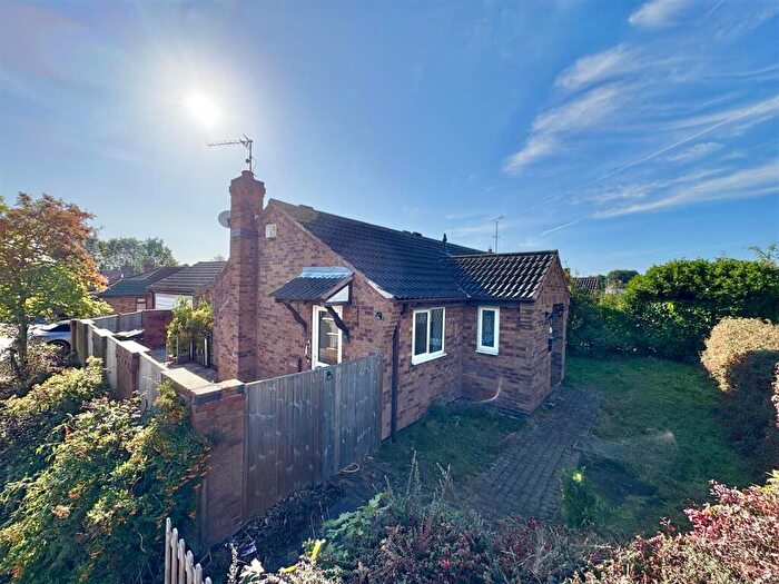 3 Bedroom Detached Bungalow For Sale In Sutton Middle Lane, Kirkby-In-Ashfield, Nottingham, NG17