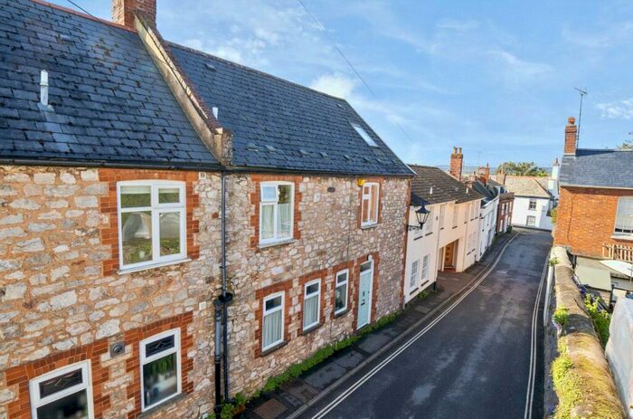 3 Bedroom Terraced House To Rent In Topsham, Devon, EX3