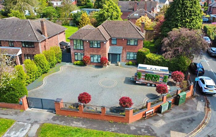 4 Bedroom Detached House To Rent In Lillington Road, Leamington Spa, CV32