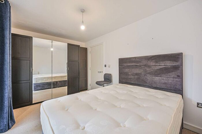 1 Bedroom Flat For Sale In Flora House, Cromie Close, London, Palmers Green, London, N13