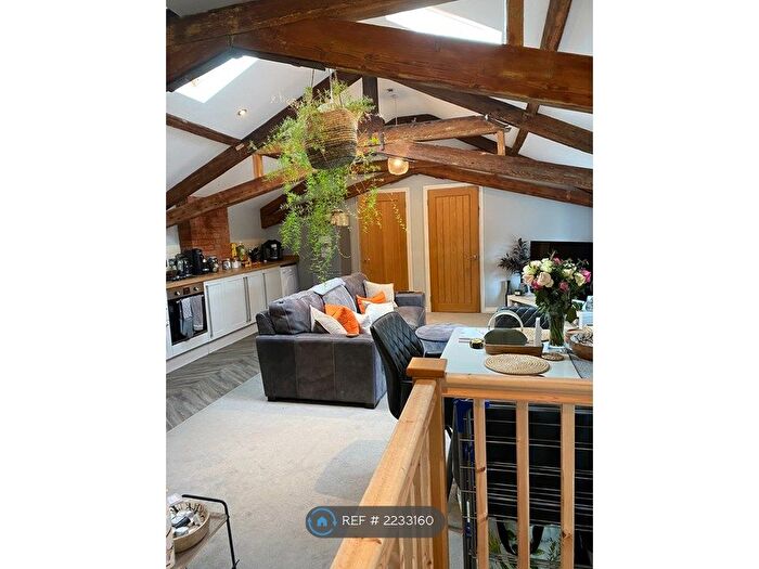 2 Bedroom Flat To Rent In Damory Street, DT11