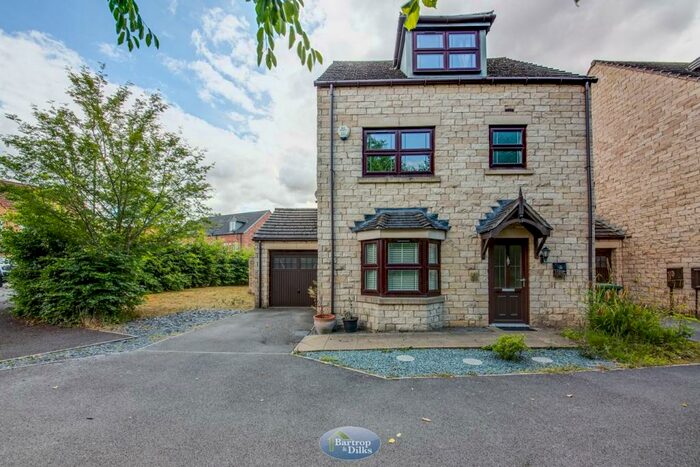 4 Bedroom Detached House To Rent In Water Lily Gardens, Creswell, Worksop, S80