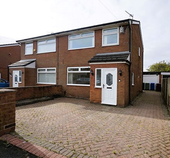 3 Bedroom Semi-Detached House To Rent In Parkfields, Abram, Wigan, WN2