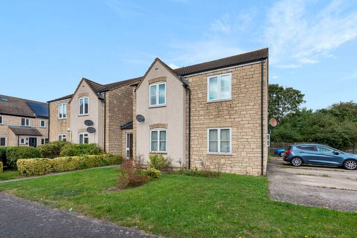 1 Bedroom Apartment To Rent In Avocet Way, Bicester, OX26