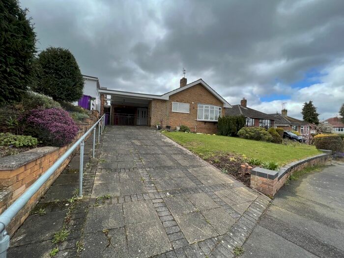 2 Bedroom Bungalow To Rent In Dewsbury Drive, Wolverhampton, West Midlands, WV4