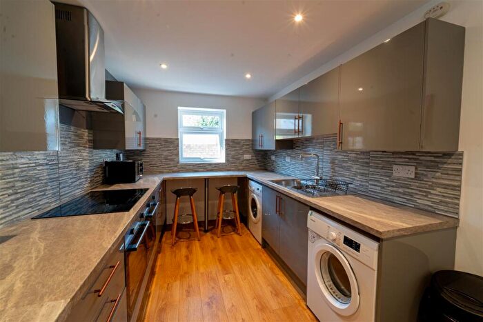 6 Bedroom House To Rent In * Students * Manners Road - Completely Refurbished., PO4