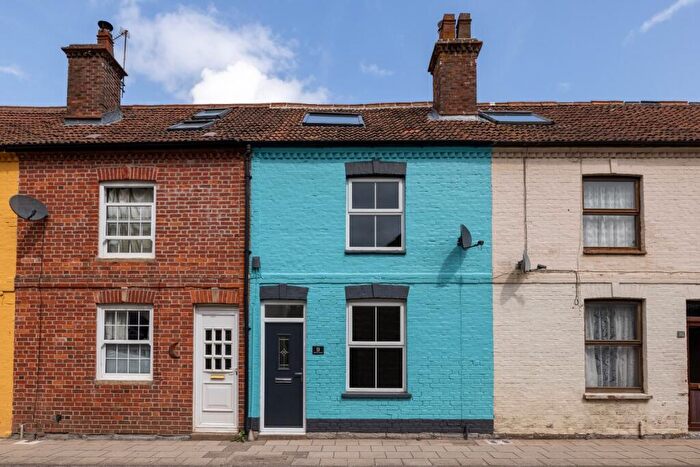 2 Bedroom Town House To Rent In Station Road, Castle Cary, Somerset, BA7