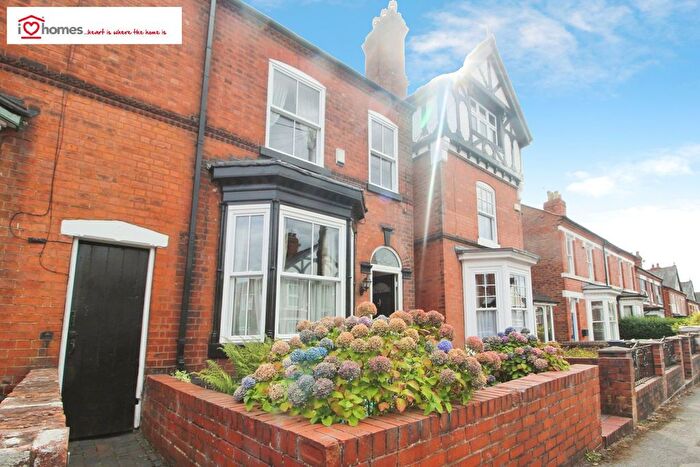 4 Bedroom Terraced House For Sale In Highgate Road, Walsall, WS1