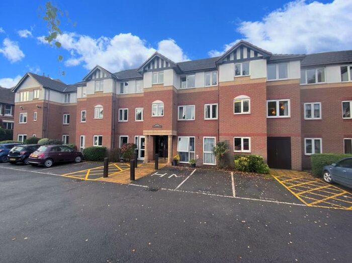 1 Bedroom Retirement Property To Rent In Birmingham Road, Sutton Coldfield, B72