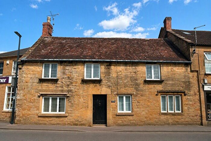 4 Bedroom End Terrace House For Sale In North Street, Martock, Somerset, TA12