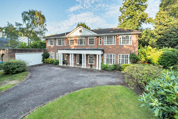 5 Bedroom Detached House To Rent In Ince Road, Hersham, Walton-on-Thames, KT12