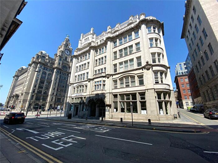 3 Bedroom Flat To Rent In Tower Building, Water Street, Liverpool, Merseyside, L3