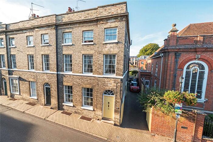 5 Bedroom Town House For Sale In Churchgate Street, Bury St Edmunds, Suffolk, IP33