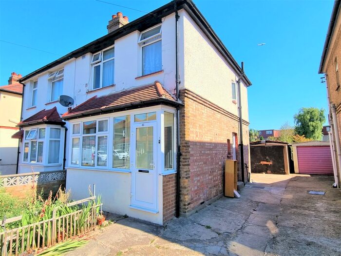 3 Bedroom Semi-Detached House To Rent In Shaftesbury Avenue, Feltham, TW14