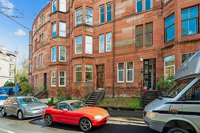 2 Bedroom Flat To Rent In Bellwood Street, Shawlands, Glasgow, G41