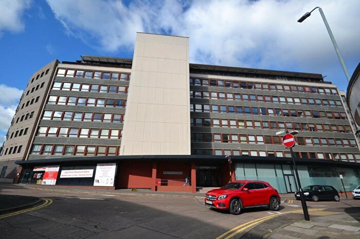 2 Bedroom Flat To Rent In Lee Circle, Leicester, LE1