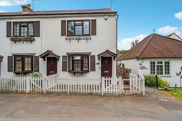 2 Bedroom Terraced House For Sale In Lower Road, Chalfont St Peter, SL9