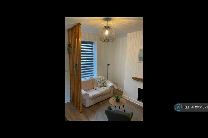 2 Bedroom End Of Terrace House To Rent In Beech Street, Rossendale, BB4