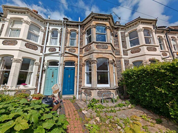 5 Bedroom House To Rent In St Matthews Road – Ref, BS6