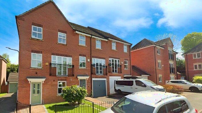 4 Bedroom Terraced House To Rent In Bay Avenue, Bilston, West Midlands, WV14
