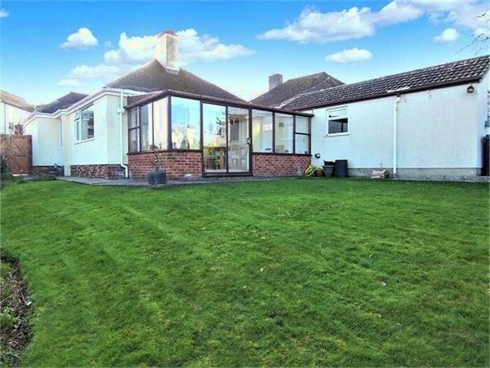2 Bedroom Bungalow To Rent In Townsend Avenue, Seaton, EX12