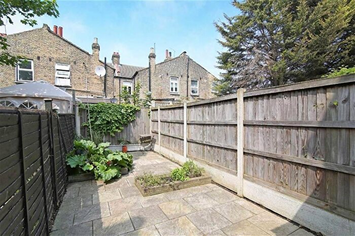 2 Bedroom Apartment To Rent In Brunswick Road, Leyton, London, ., E10