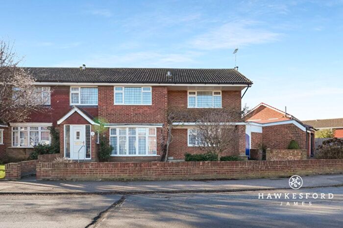4 Bedroom Semi Detached House For Sale In Laxton Way, Sittingbourne, ME10