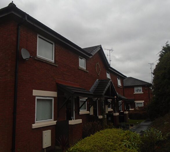 1 Bedroom Flat To Rent In For People And Over - Mayburn Close, M24