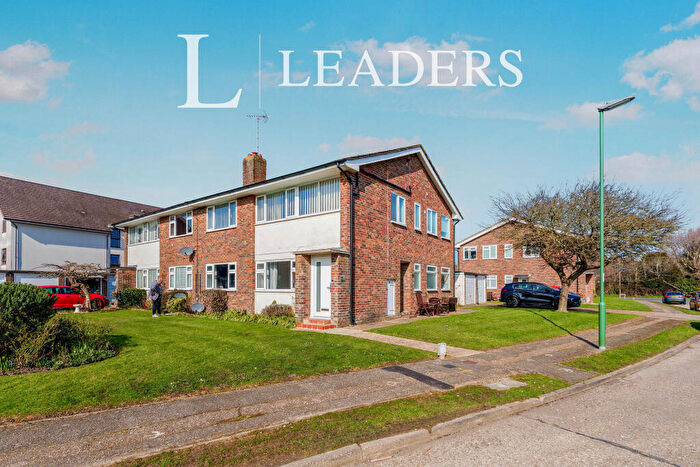 2 Bedroom Flat To Rent In Elm Place, Rustington, BN16