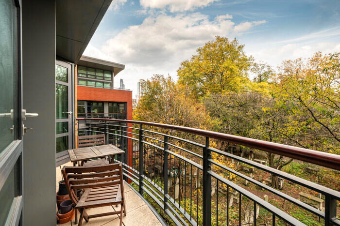 2 Bedroom Apartment To Rent In City Road, London, EC1Y