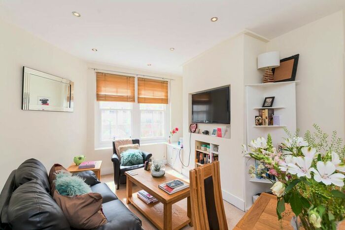 2 Bedroom Flat To Rent In Chapter Street, Westminster, London, SW1P