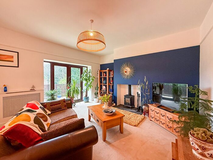 3 Bedroom Cottage For Sale In Upper Fold, Honley, Holmfirth, HD9