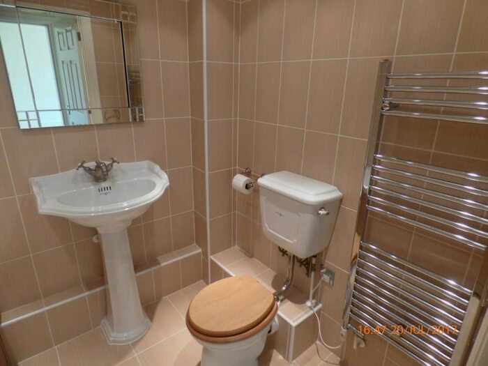 2 Bedroom Flat To Rent In Wigginton Road, Tamworth, B79