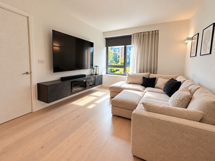 2 Bedroom Apartment To Rent In Blu Bracknell, Wokingham Road, Bracknell, Berkshire, RG42