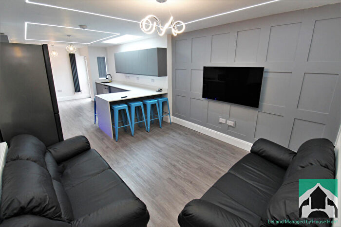 6 Bedroom House To Rent In Rookery Road, Selly Oak, Birmingham, B29