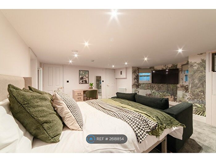 Studio To Rent In Porter Place, Preston, PR1