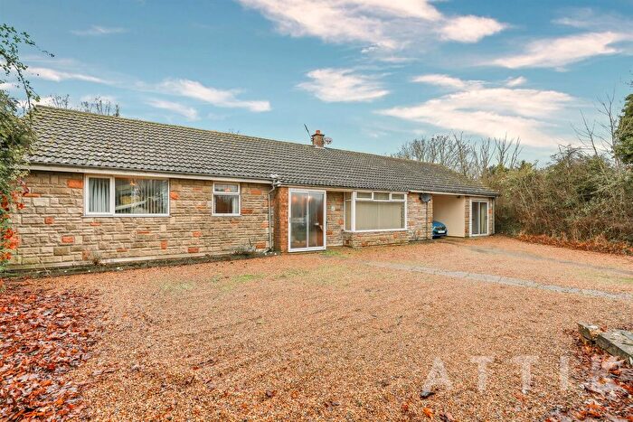 5 Bedroom Detached Bungalow For Sale In Norwich Road, Halesworth, IP19