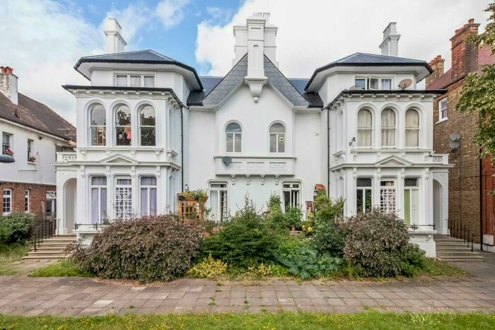 1 Bedroom Apartment To Rent In Herne Hill, Herne Hill, London, SE24