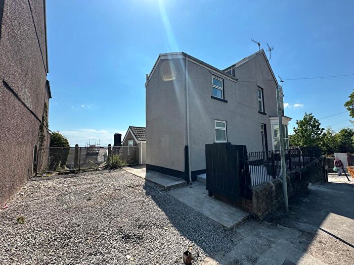 1 Bedroom Flat To Rent In Norfolk Street, Swansea, SA1