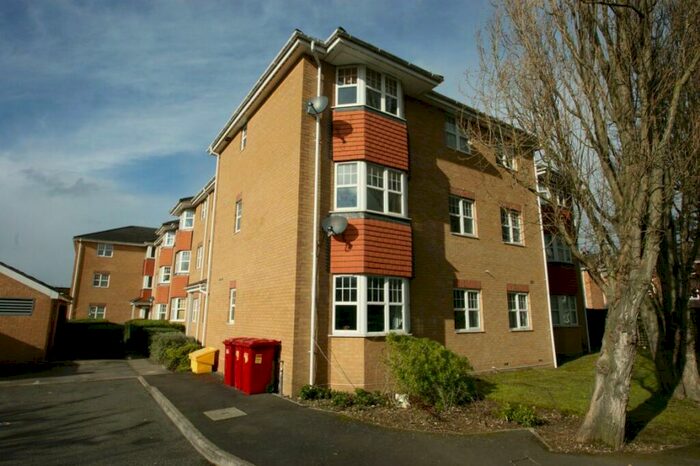 1 Bedroom Flat To Rent In Petty Cross, Burnham, SL1