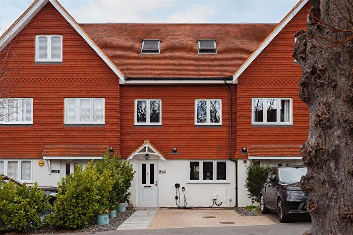 4 Bedroom Terraced House For Sale In Claremont Road, Redhill, RH1