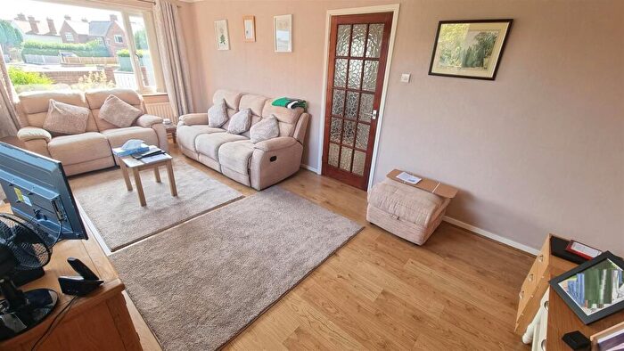 2 Bedroom Detached House To Rent In Nottingham Road, Bingham, Nottingham, NG13