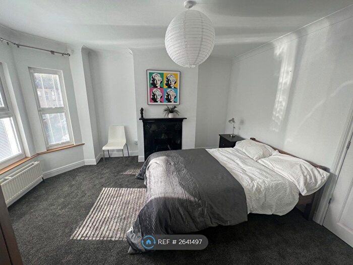 4 Bedroom Terraced House To Rent In Ormsby Street, Reading, RG1