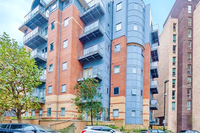 1 Bedroom Flat To Rent In Canius House, Croydon, CR0
