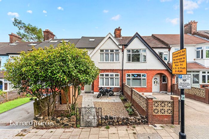 3 Bedroom Terraced House For Sale In Leithcote Gardens, London, SW16
