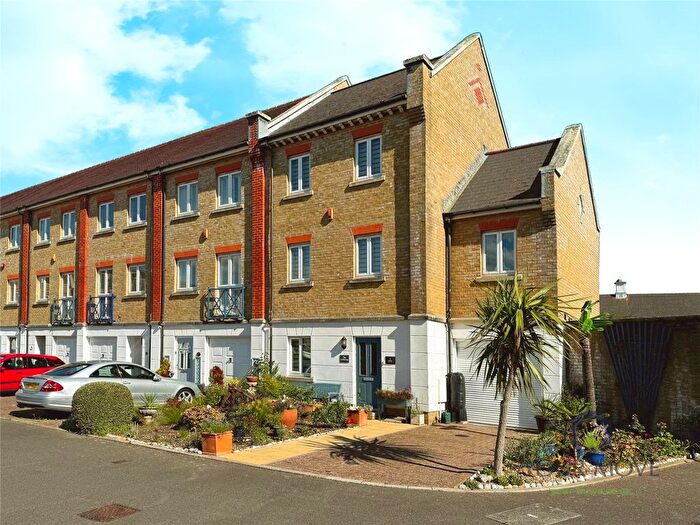 4 Bedroom Semi-detached House For Sale In The Piazza, Eastbourne, East Sussex, BN23