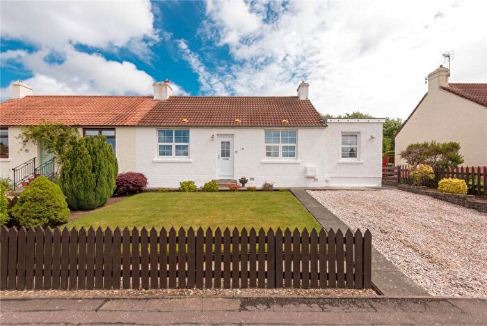 2 Bedroom Bungalow For Sale In John Knox Road, Longniddry, East Lothian, EH32
