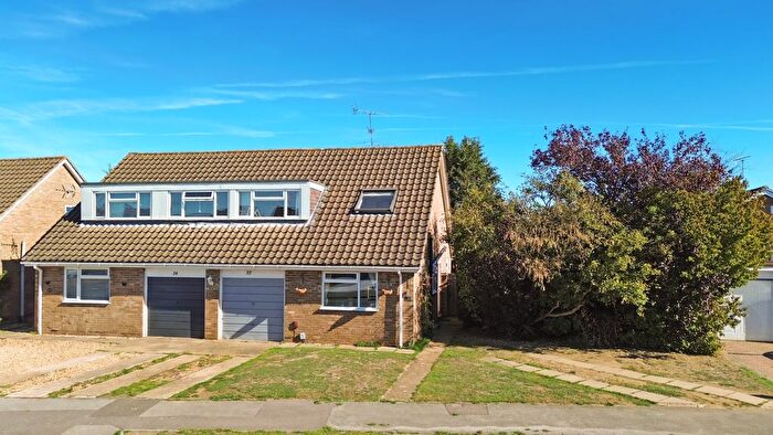 3 Bedroom Semi-Detached House For Sale In Telford Crescent, Woodley, Reading, RG5