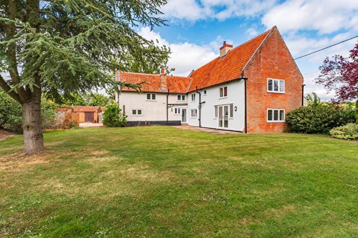 4 Bedroom Detached House For Sale In Fersfield Road, Kenninghall, NR16