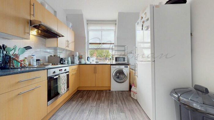 3 Bedroom Flat To Rent In Talgarth Road, West Kensington, W14
